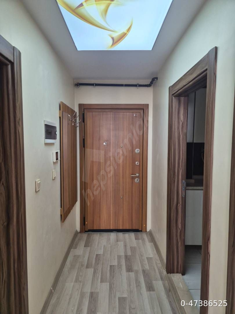 SAHİBİNDEN VAN AVM YANINDA 1+1 EŞYASIZ SATILIK DAİRE