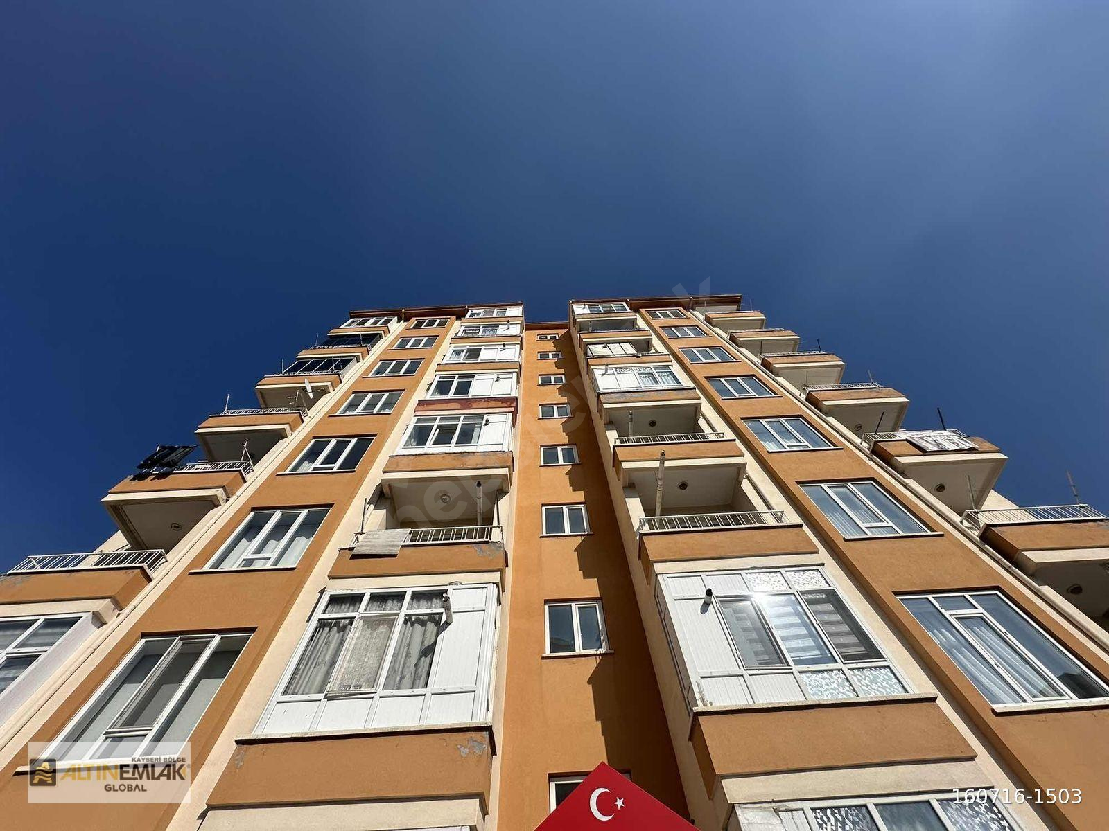 ALTIN EMLAKTAN EMSALLERİNİN EN UYGUNU ACİL SATILIK DAİRE