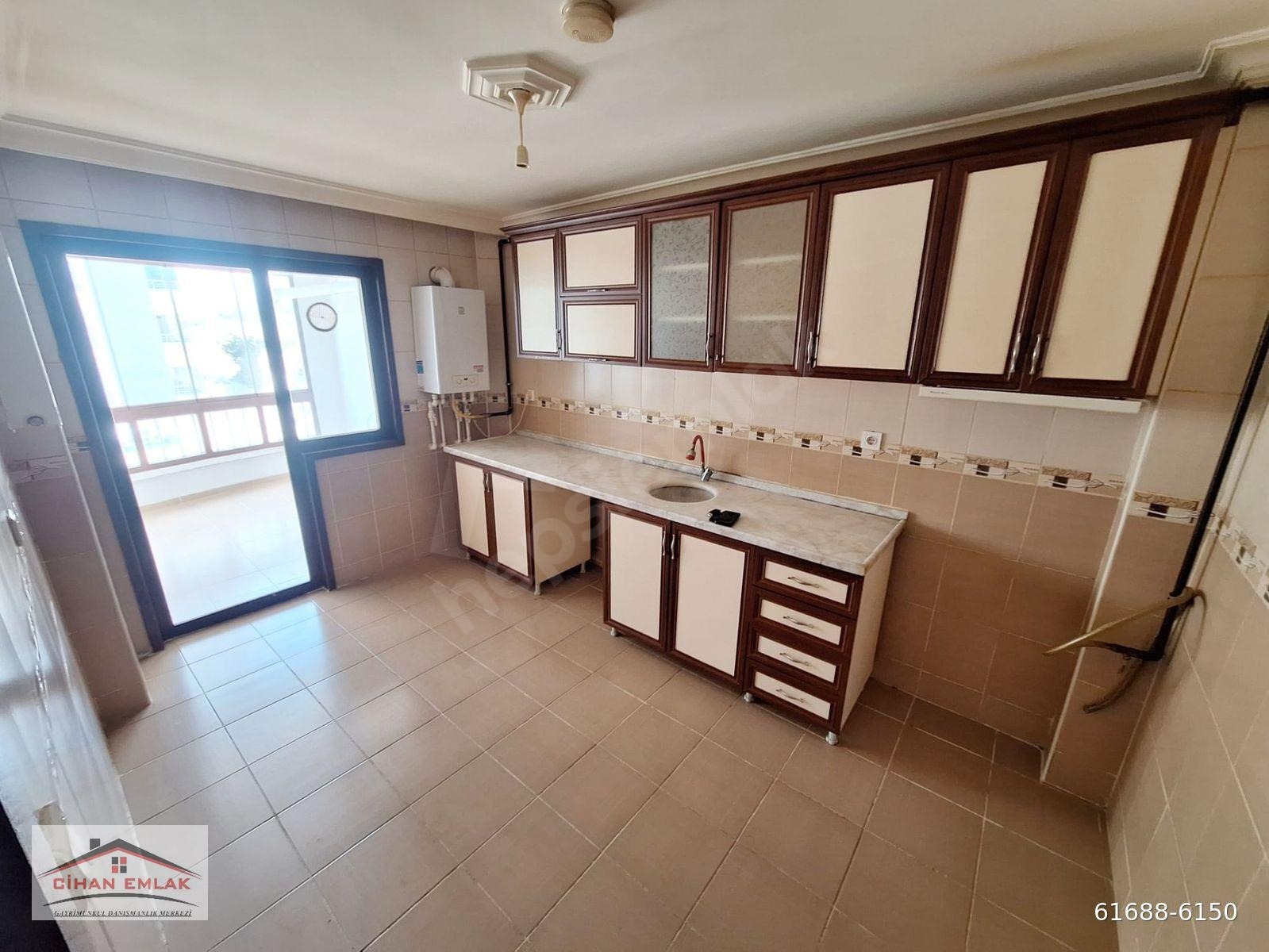 CİHANDAN AVCILAR KARAHÖYÜK CADDE ÜZERİ KİRALIK 3+1 DAİRE