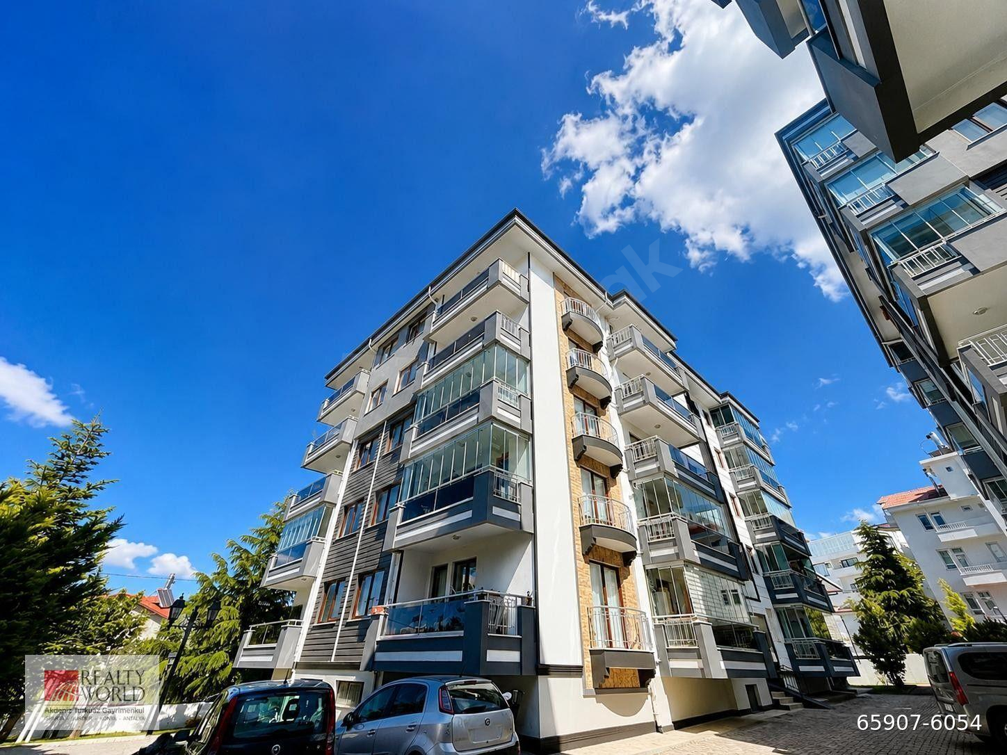 ISPARTA USTAM PARK KONUTLARINDA 3+1 KİRALIK DAİRE
