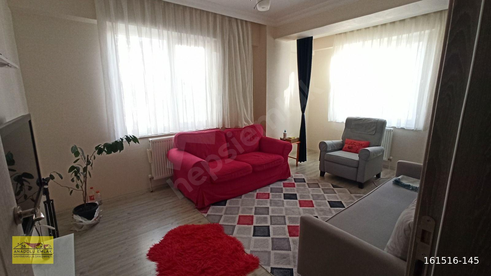 BAHÇELİEVLER'DE ÇARŞIYA YAKIN FULL EŞYALI KİRALIK 2+0