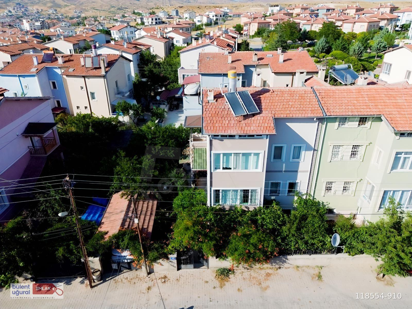 AVANOS ATAKÖY' DE SATILIK TRİPLEKS 335 M²