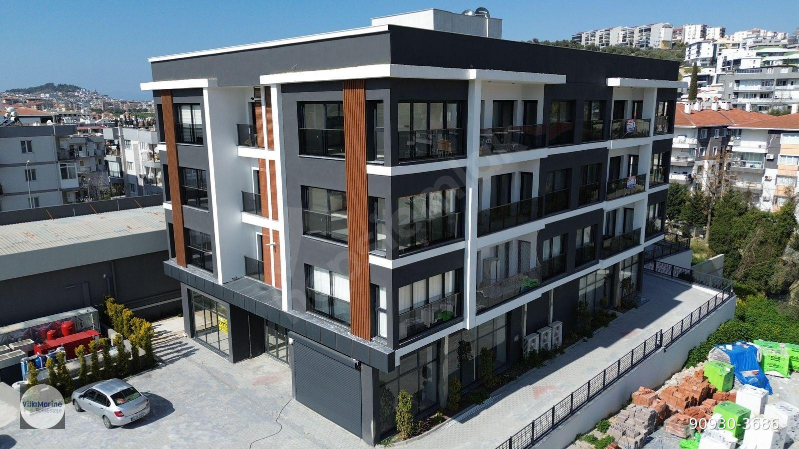 Kuşadası'nda Ebeveyn Banyolu 3+1 Sıfır Daire