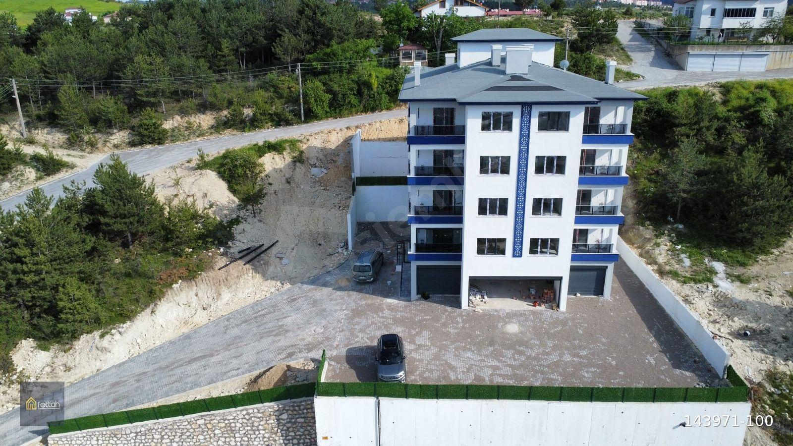 Sıfır Apartman Dairesinde Geniş Bahçeli 2+1 Satılık Daire