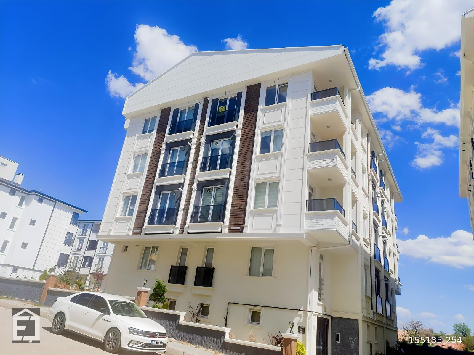 ELMAS ÇELİK GAYRİMENKUL'DEN 2000 EVLER'DE EŞYALI 1+1 KİRALIK