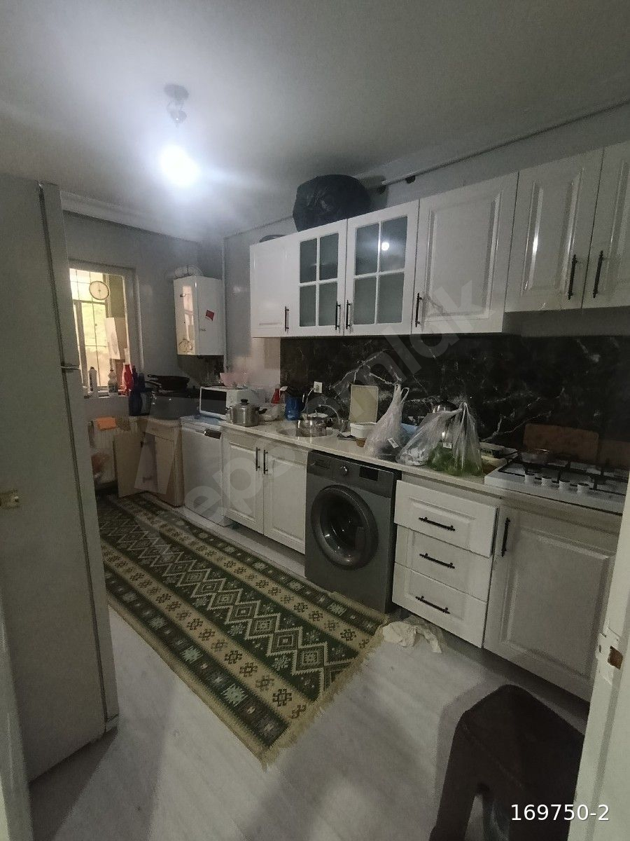ANKARA ALTINDAĞ KARAPURCEK CADDEDE 3+1