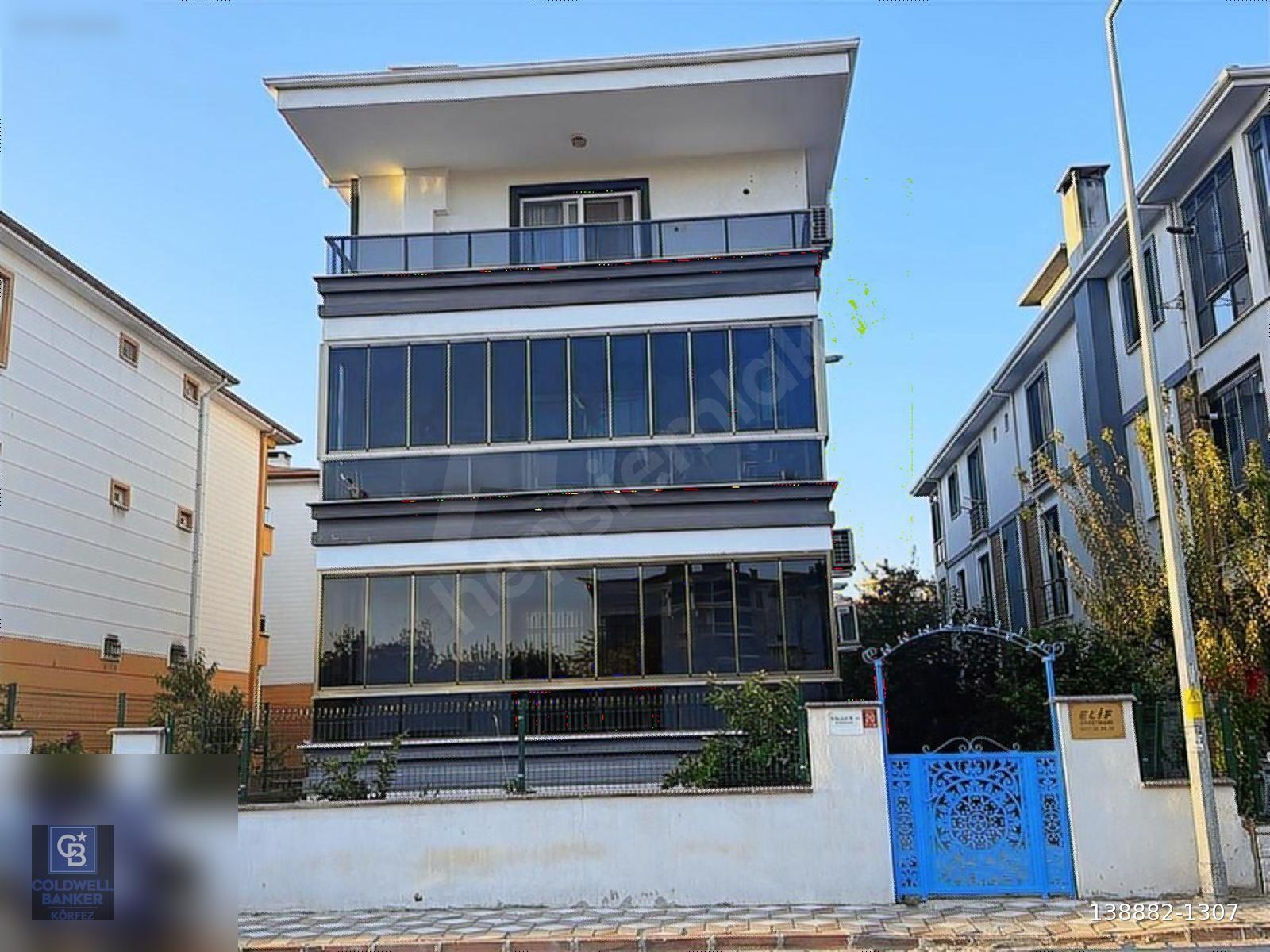 EDREMİT'TE 2+1 SATILIK DAİRE