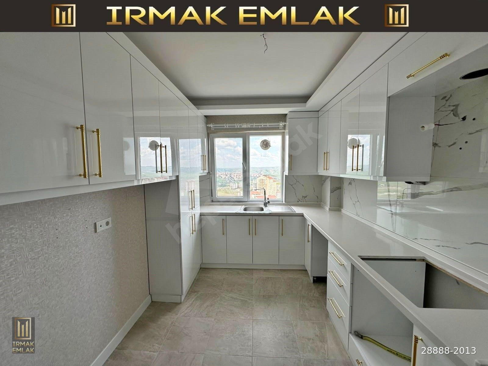 Yapracık Atayurt Mahallesi Merkezi Konumda Ara Kat Satılık 2+1 Daire