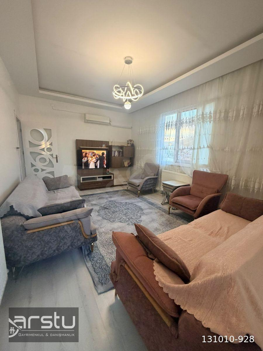 ARSTU GM'DEN ANAYOLA CEPHELİ SATILIK TERAS KULLANIMLI 2+1 DAİRE