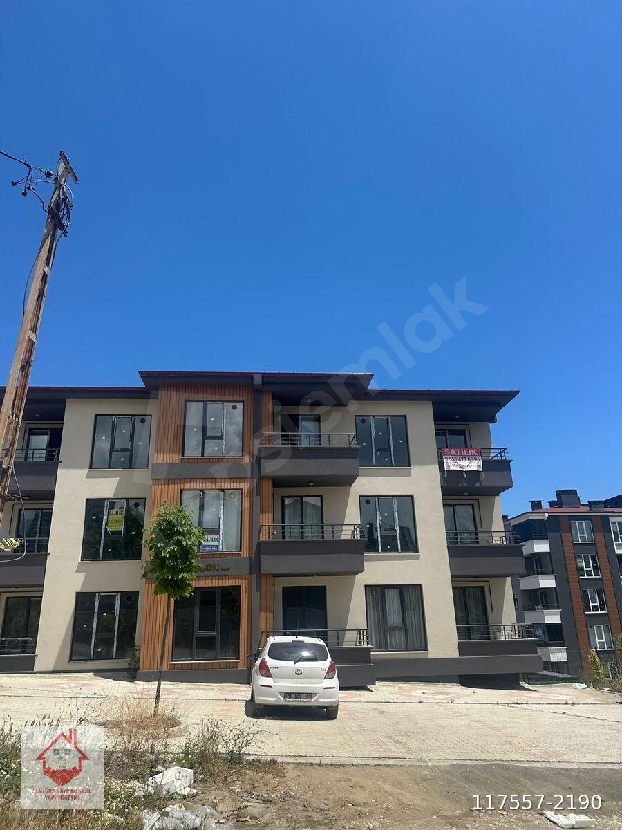 Toplu Konut Bulvar Yoluna 50 MtMesafesinde Lux Satılık 1+1 Daire