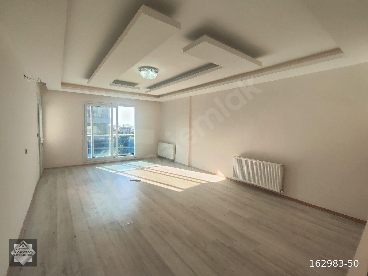 KARATAŞ'TAN YEŞİL MAH. KİRALIK 3+1 LÜKS DAİRE. SİTE İÇİNDE