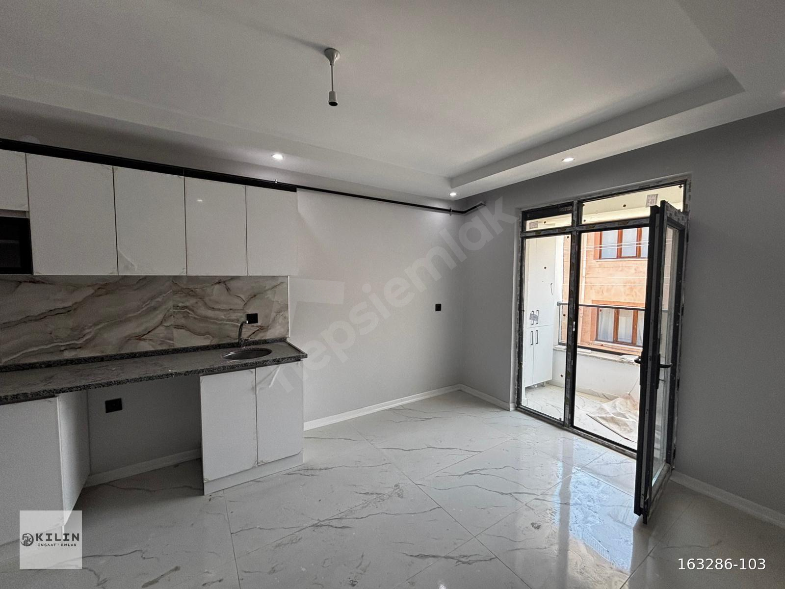 ŞARHÖYÜK MAHALLESİ BALKONLU ULTRA LÜKS 1+1 SATILIK DAİRE