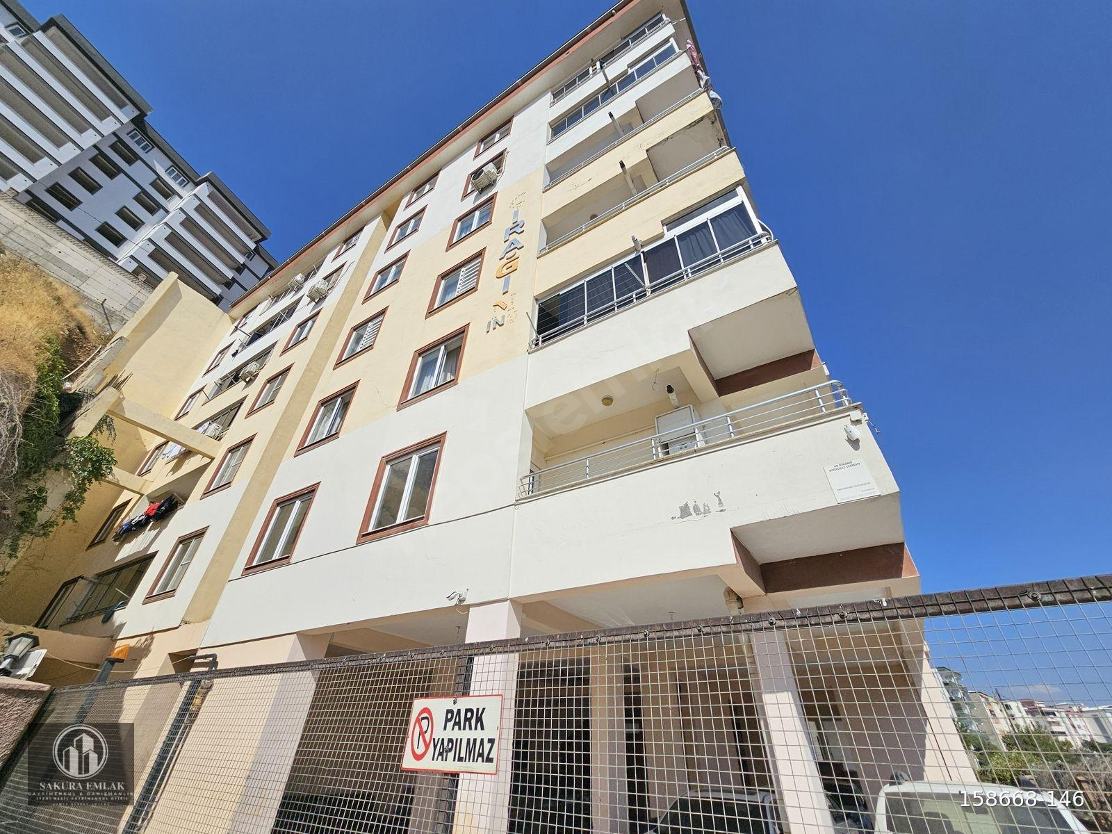 SAKURA EMLAKTAN GÜNEY BATI CEPHELİ 3+1 ( KİRACI )