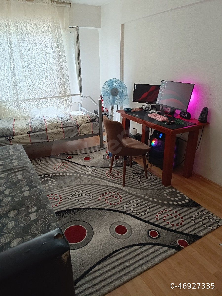 İsmetpaşa caddesi 2+0 kiralık apart