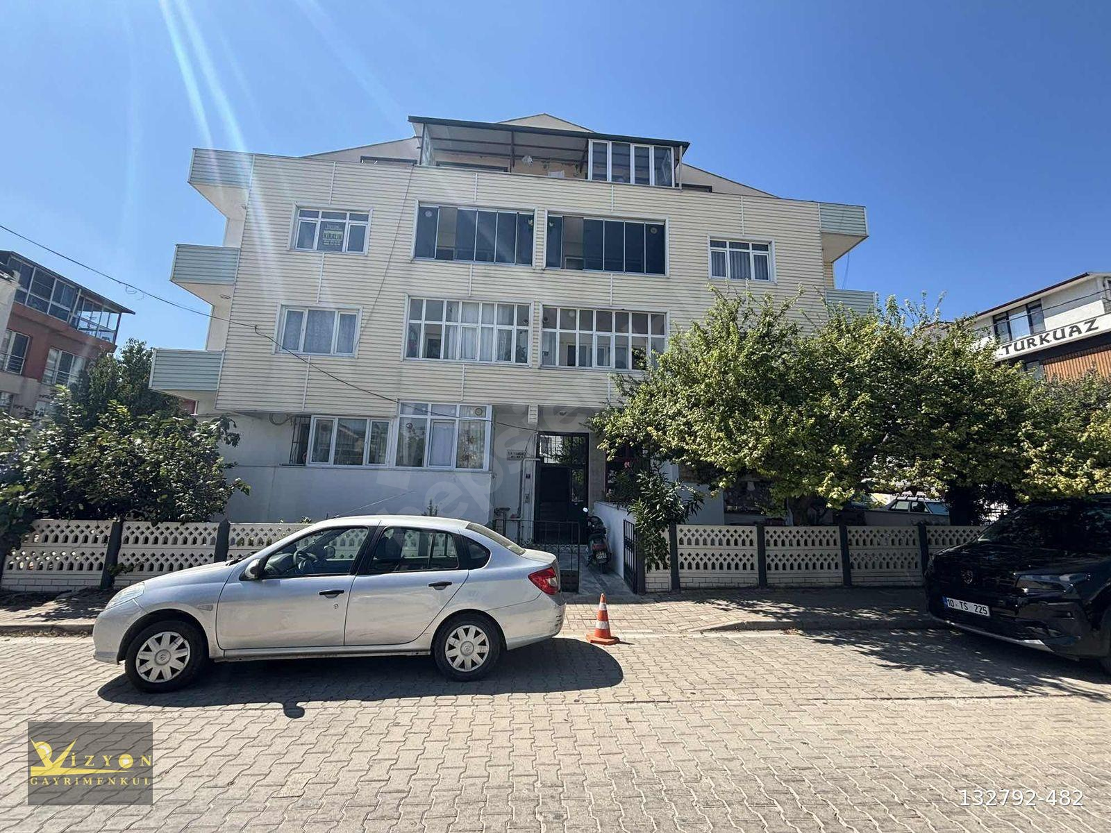 Vizyon Gayrimenkulden Paşakonakta Arakat Kiralık 2+1 Daire