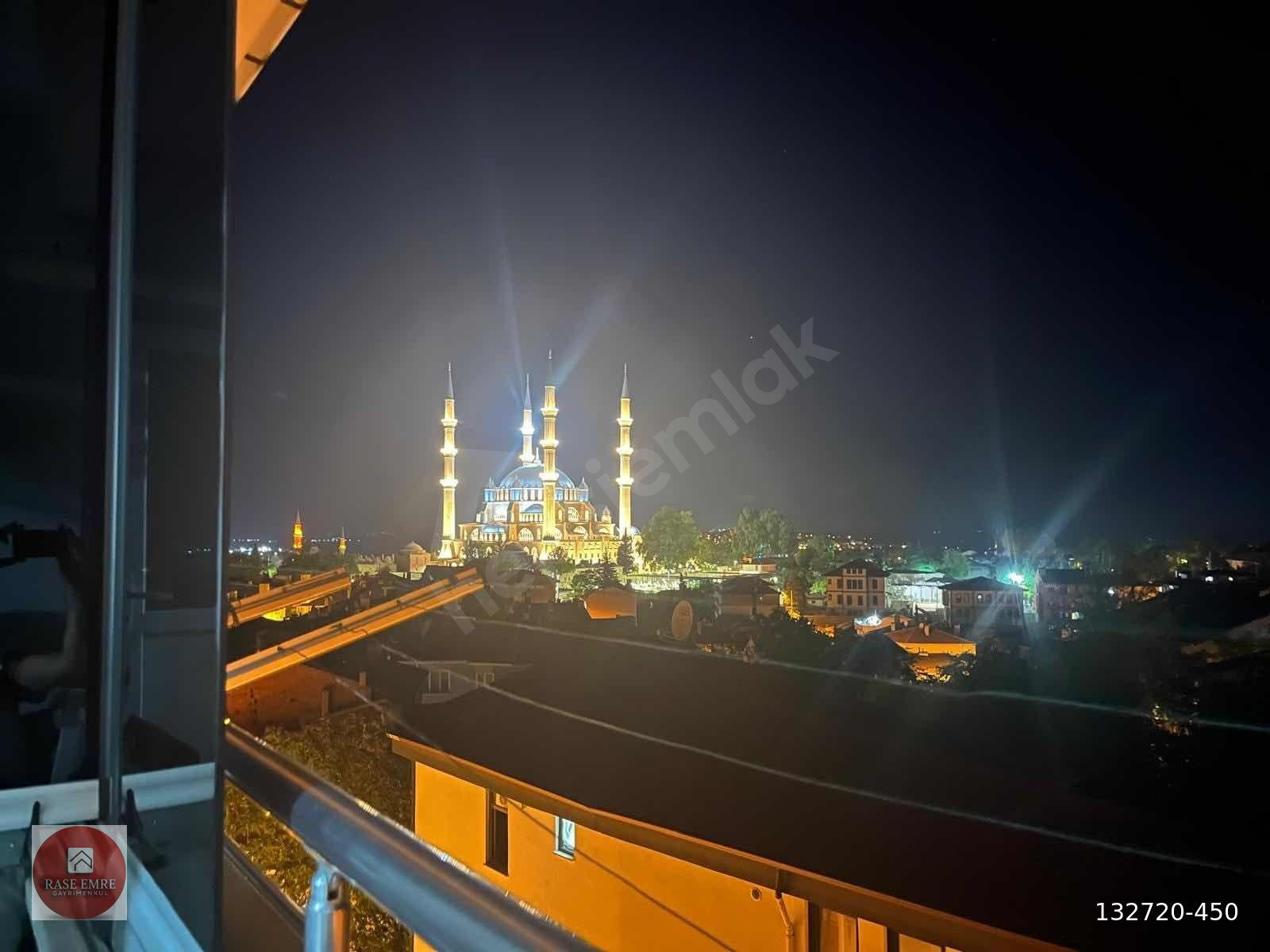 SELİMİYE CAMİİ MANZARALI MERKEZİ KONUMDA 2+1 DAİRE