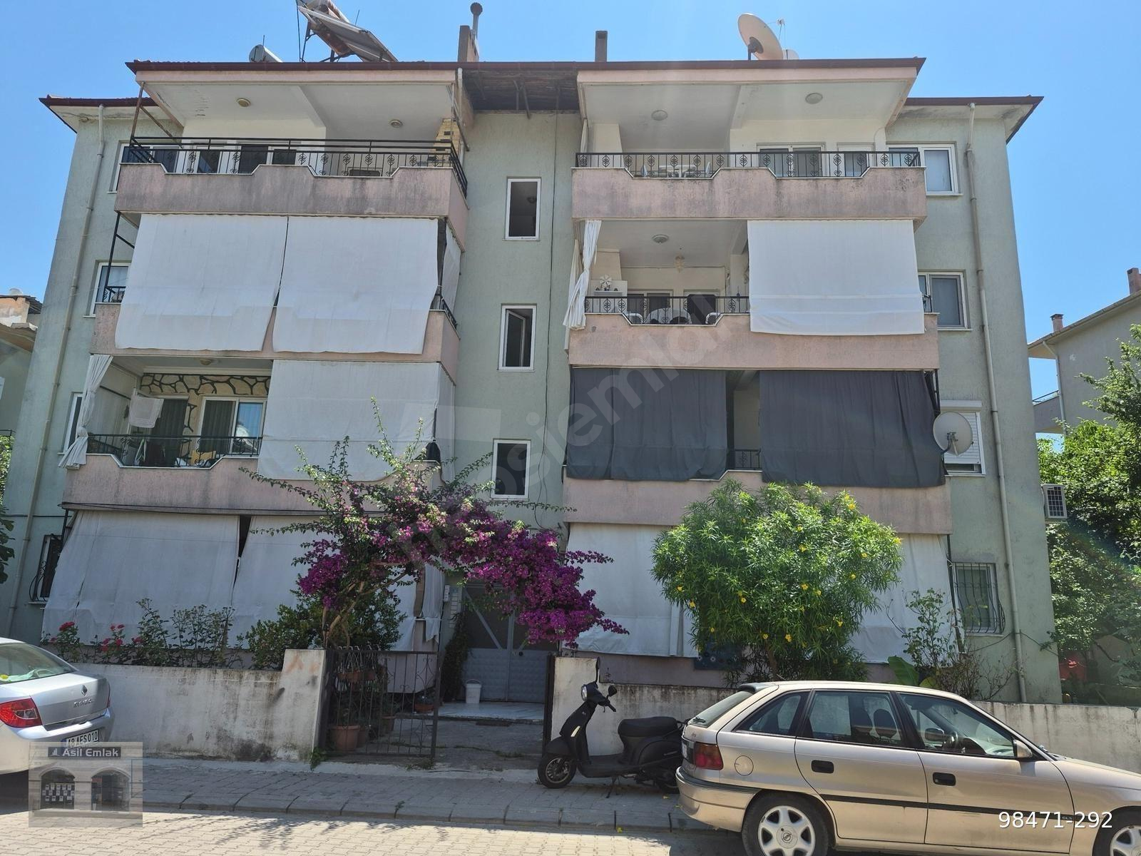Asil Emlaktan Merkezde Kiralık 3+1 Daire
