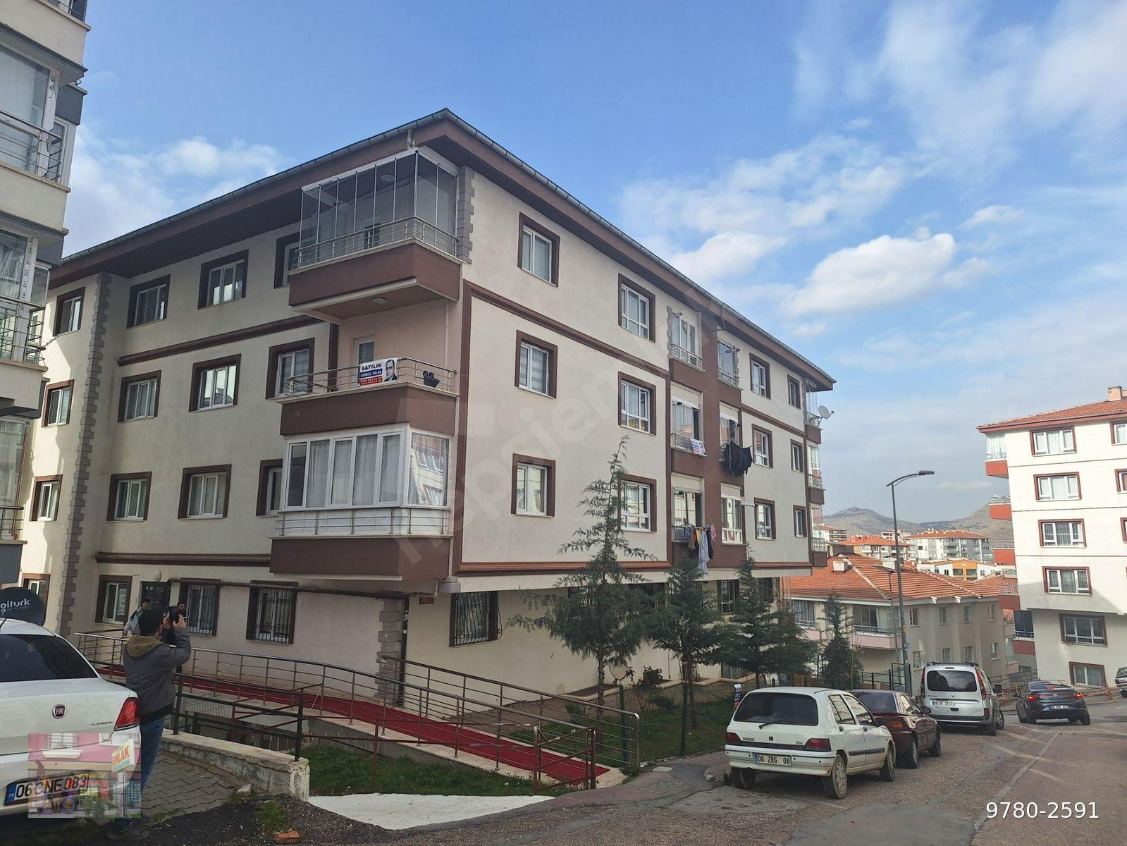 GÜNDÜZ den MAMAK FAHRİKORUTÜRK MAH. 3+1 KOMBİLİ ASANSÖRLÜ 2 .KAT YENİ BİNA