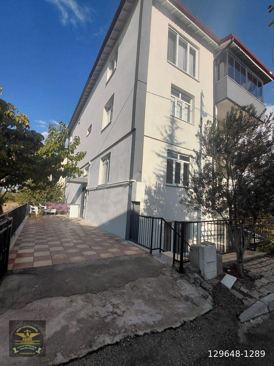 ISPARTA MERKEZ ZAFER MAHALLESİNDE SATILIK KUPON DAİRE