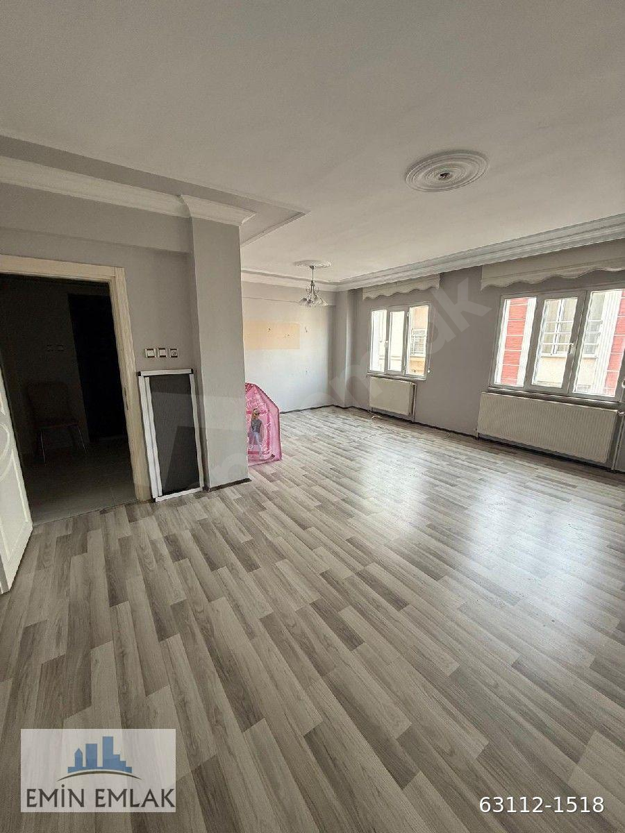 EDİRNE MERKEZ AYŞEKADINDA 3+1 ARAKAT DAİRE