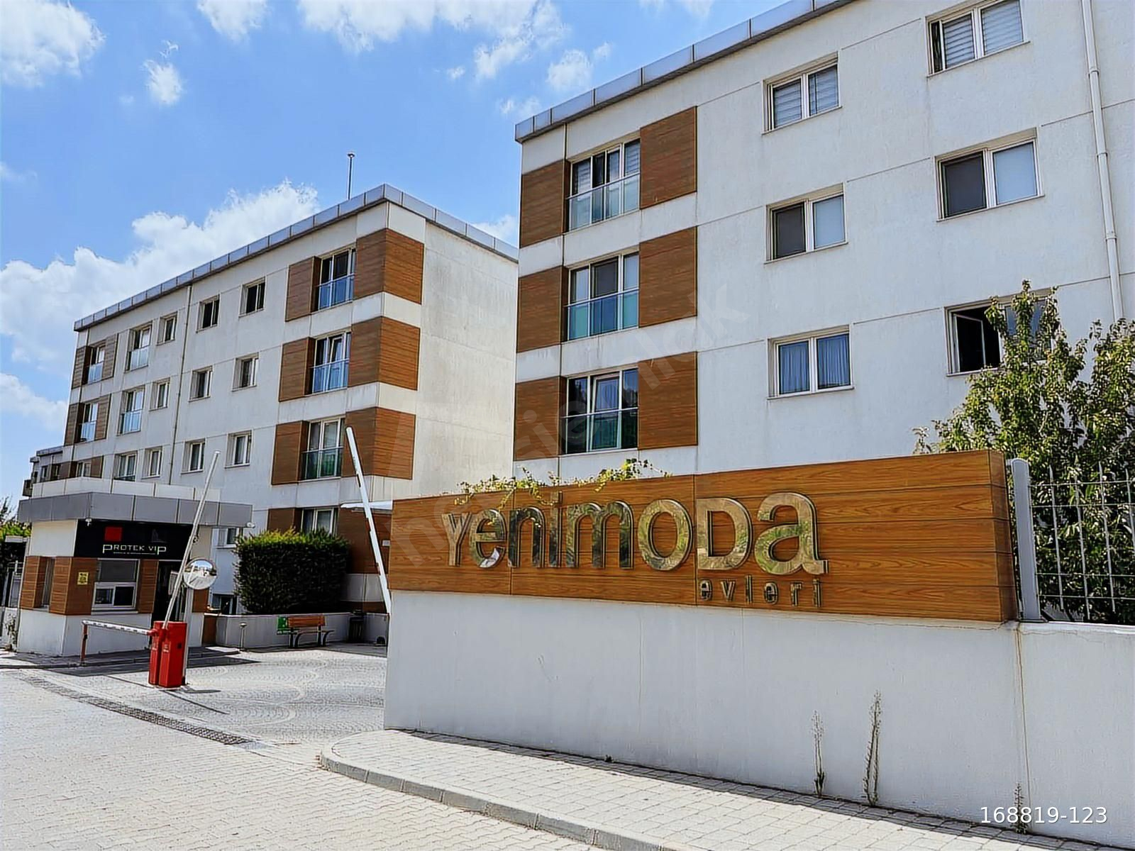 YENİ MODA EVLERİ ÇİFT TERASLI / DENİZ VE HAVUZ MANZARALI 2+1