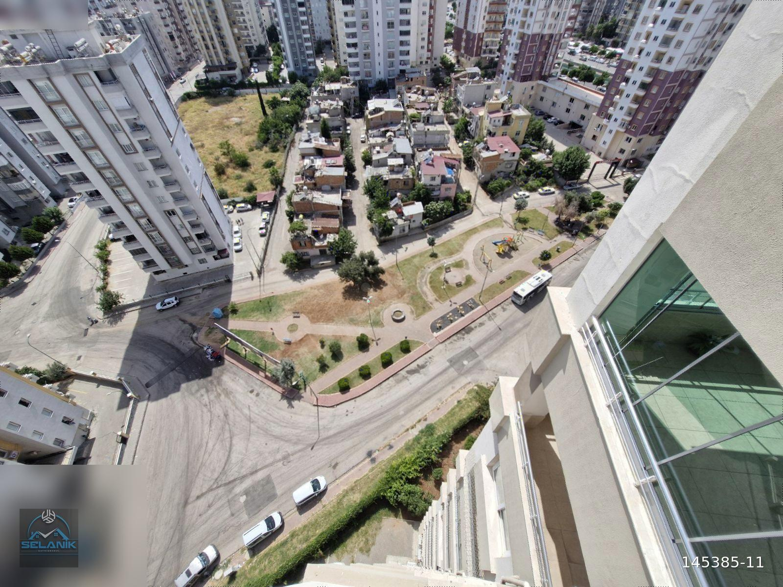 ADANA SEYHAN PINAR MAHALLESİ 4+1 KİRALIK DAİRE MERKEZİ ISITMA SİZTEMLİ EBEVEYN BANYOLU HASARSZ