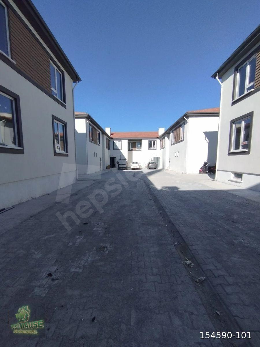 Afyon Yenice Mahallesinde Satılık 3+1 Daire