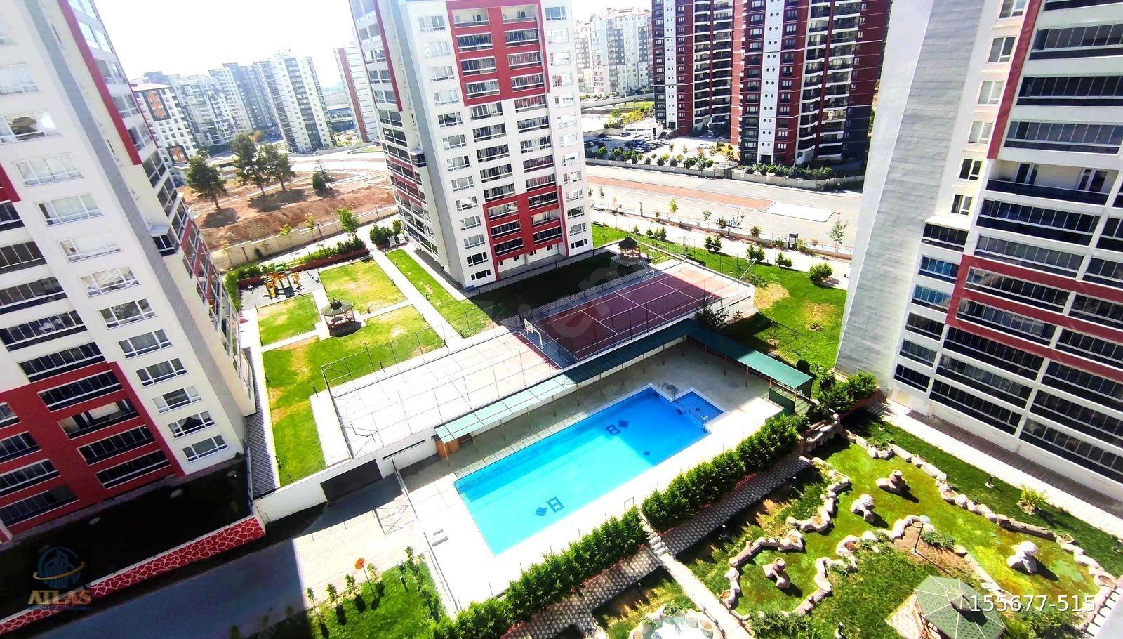 Atlas/Engin Yakut Yeni Batı'da Kiralık 4+1 Havuzlu Metro Yakını