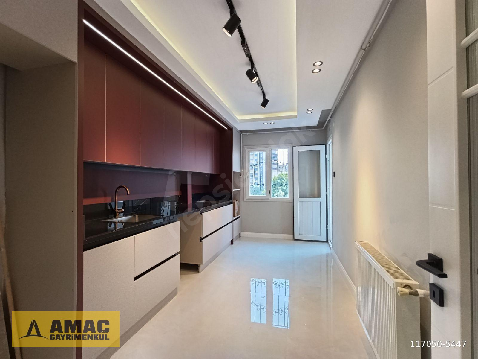 AMAÇ'TAN AGİAT ORTAOKULU YANI 4+1 K.MTFK ÇİFT BANYOLU LÜKS DAİRE