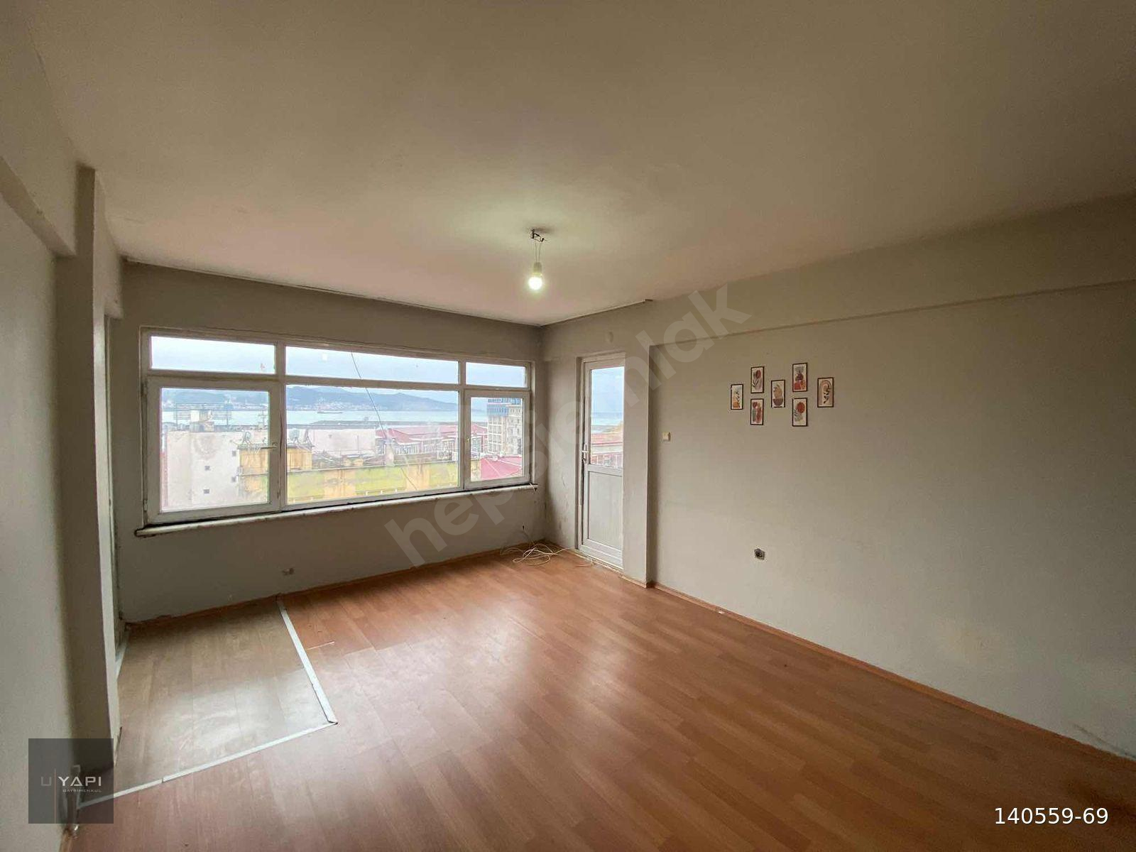 U YAPI GAYRİMENKUL | Sultan Selim Mah. Satılık 3 Daire | 200 m2