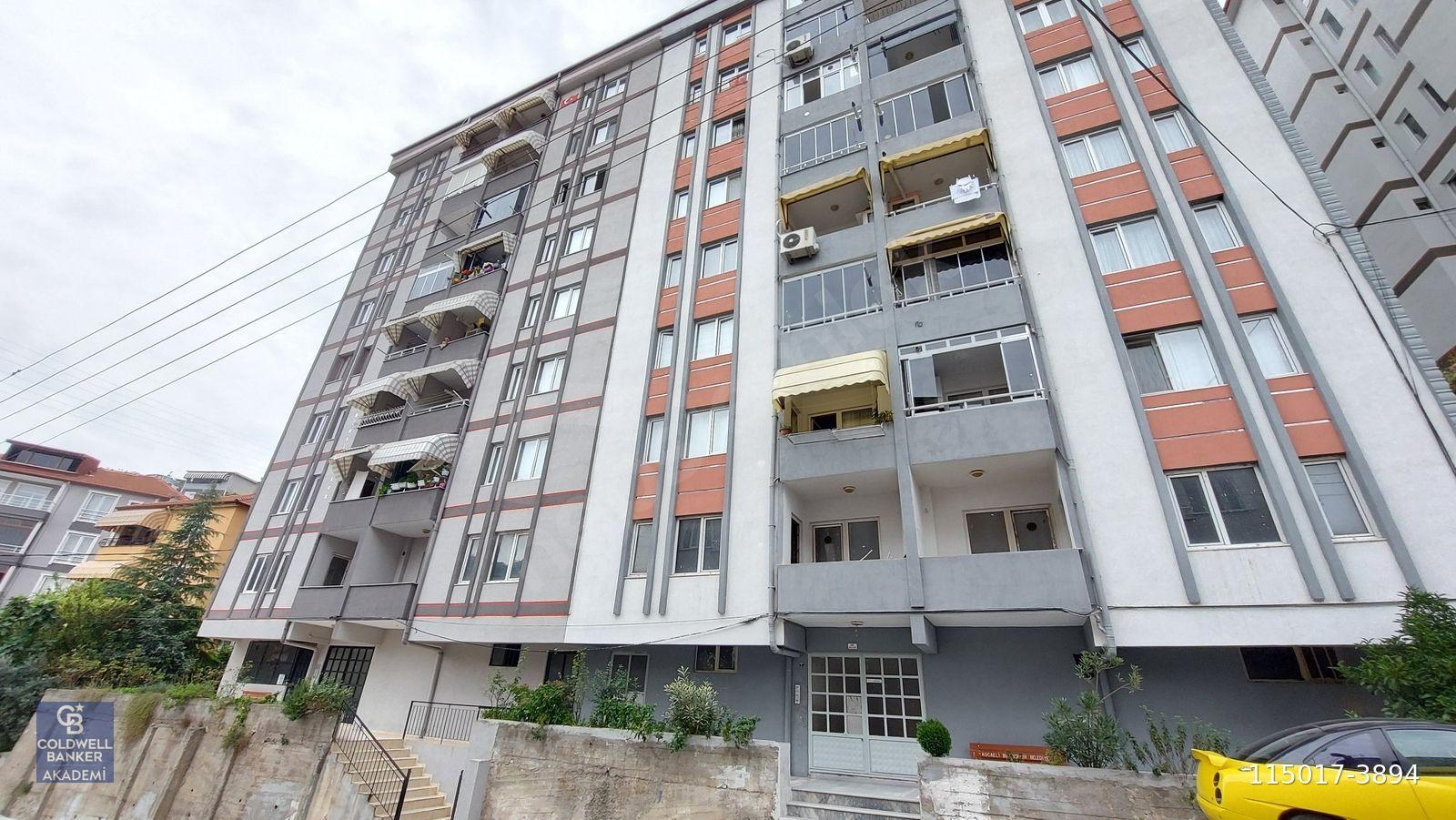 İzmit Turgut Mahallesi Kiralık Eşyalı 3+1 Asansörlü AraKat Daire