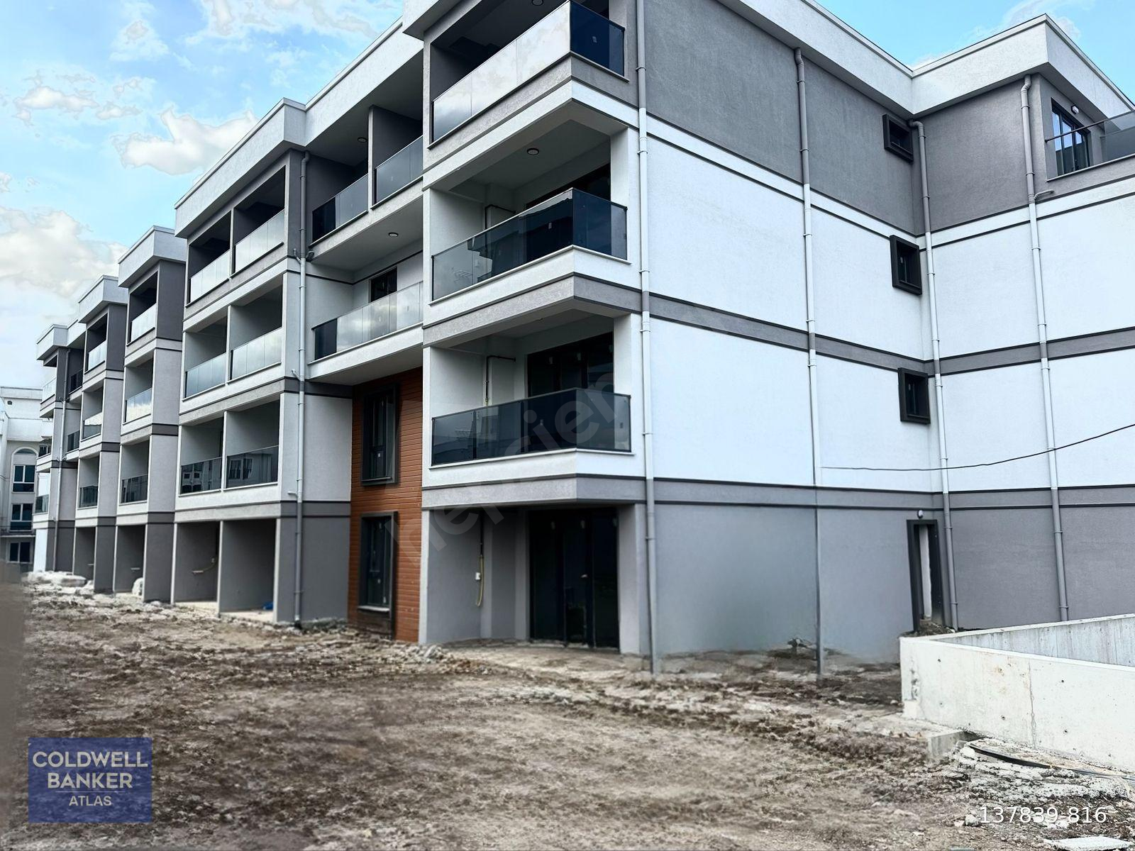 KOCAELİ BAŞİSKELE - MEGATRON PARLA'DA 2+1 SATILIK DAİRE