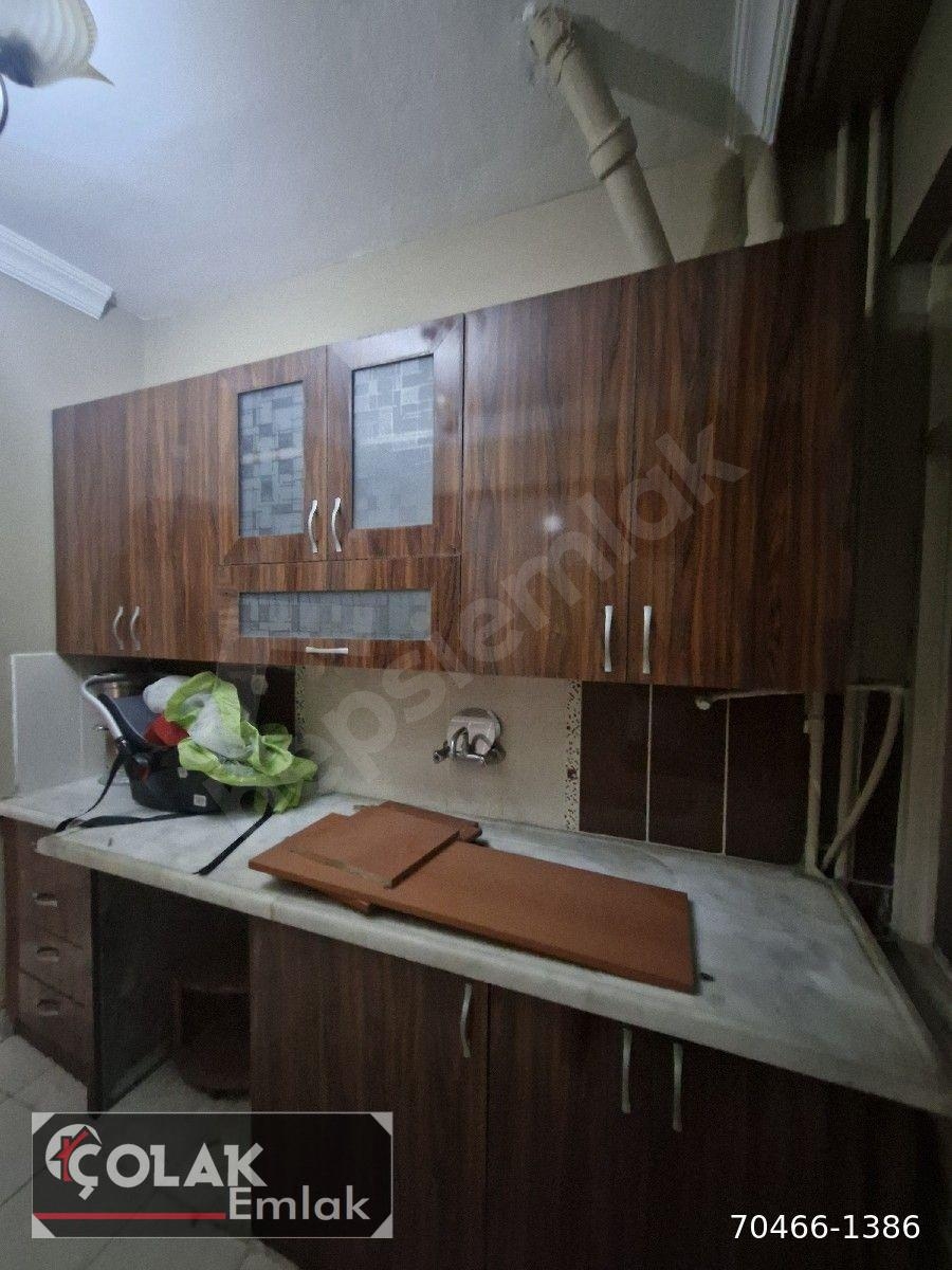 PİRİMEHMET MAH. MEYDAN AVM KARŞISINDA KİRALIK 2+1 OFİS VEYA EV OLARAK