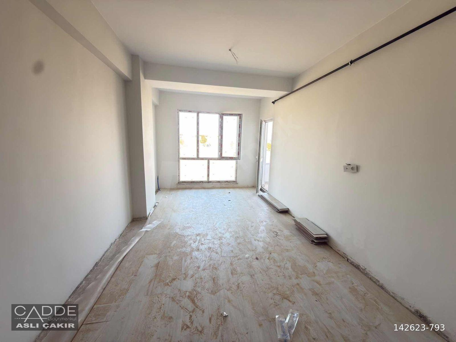 CADDE GAYRİMENKUL'DEN KAPAKLI MEVLANA'DA 1+1 SATILIK DAİRE