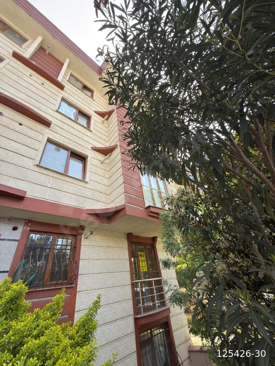ATAŞEHİR İNÖNÜ MAH.YEDİTEPE ÜNV .YAKIN 2+1 KİRALIK DAİRE