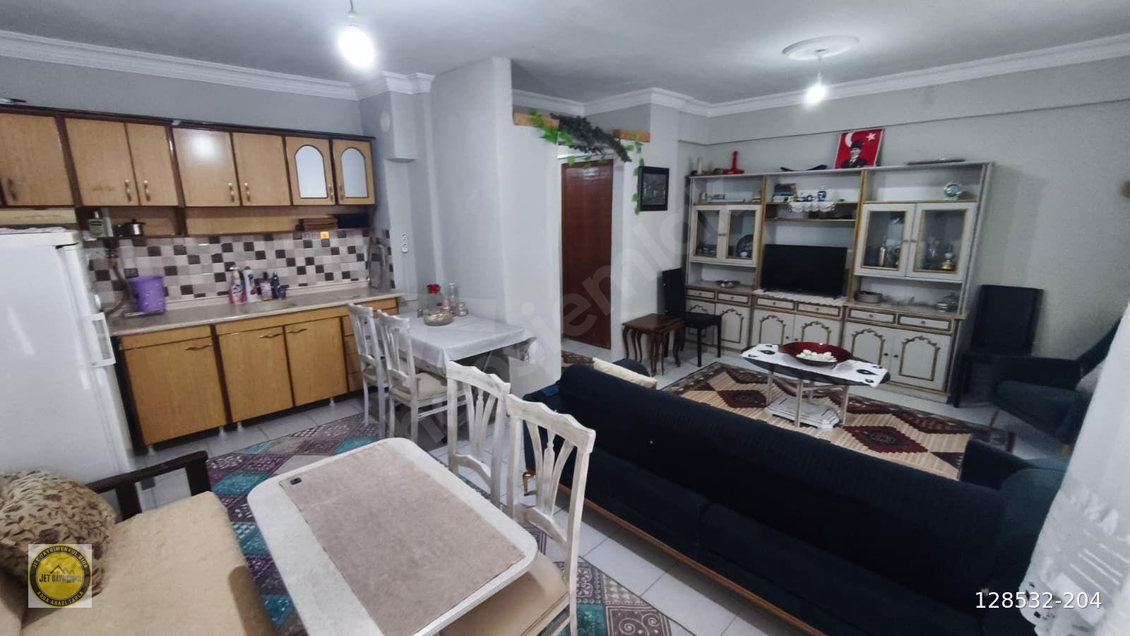 LAPSEKİ SAHİL SİTESİNDE KİRALIK EŞYALI DAİRE!