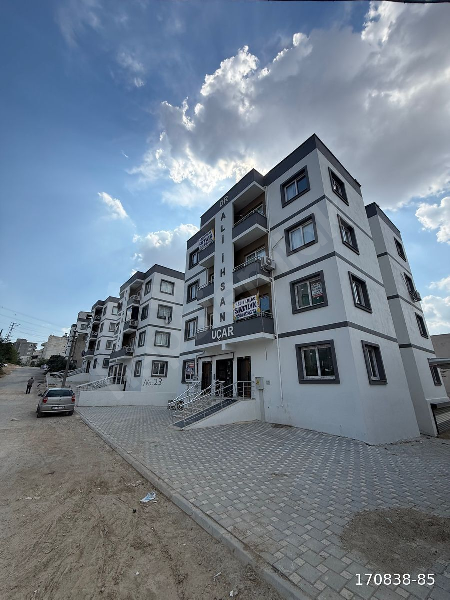 SARIÇAM GÜLTEPE AKKAŞ MARKET CİVARI SATILIK 1+1 DAİRELER