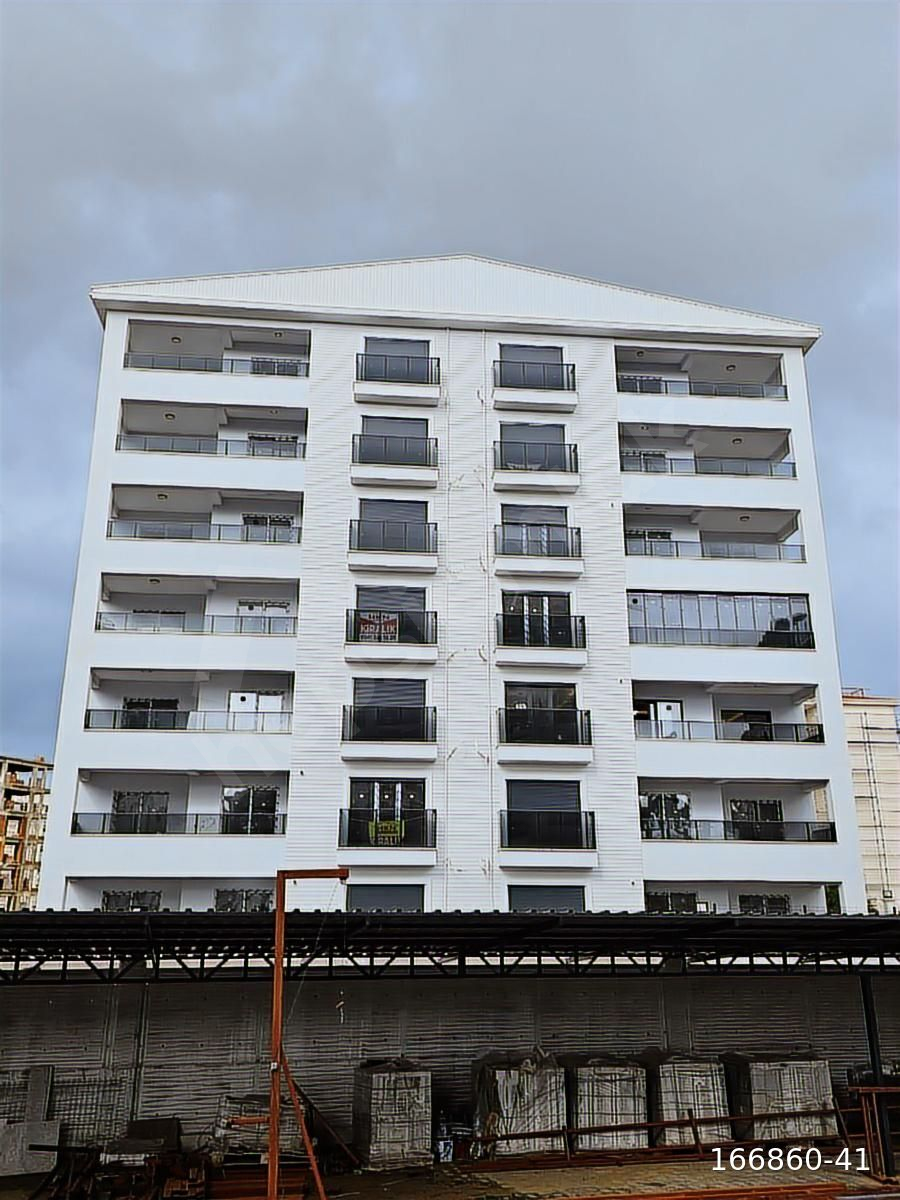 4+1 ULTRA LÜKS HAVUZLU DOĞALGAZLI DAİRE