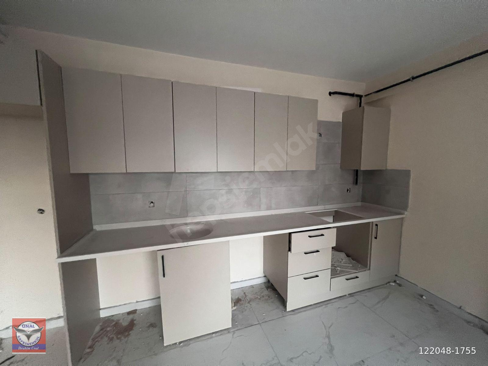 Yüzüncü yılın incisi böyle bir daire yok 3+1 Geniş ferah
