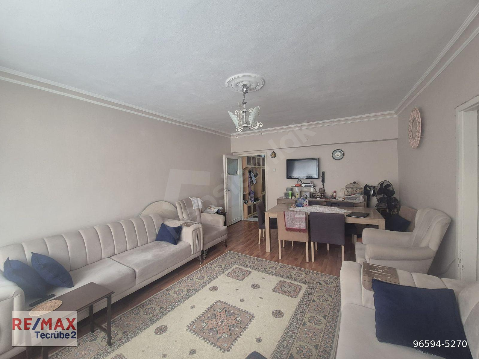 DEMETGÜL MAH.NDE MERKEZİ LOKASYONDA ASANSÖRLÜ 3+1 SATILIK DAİRE