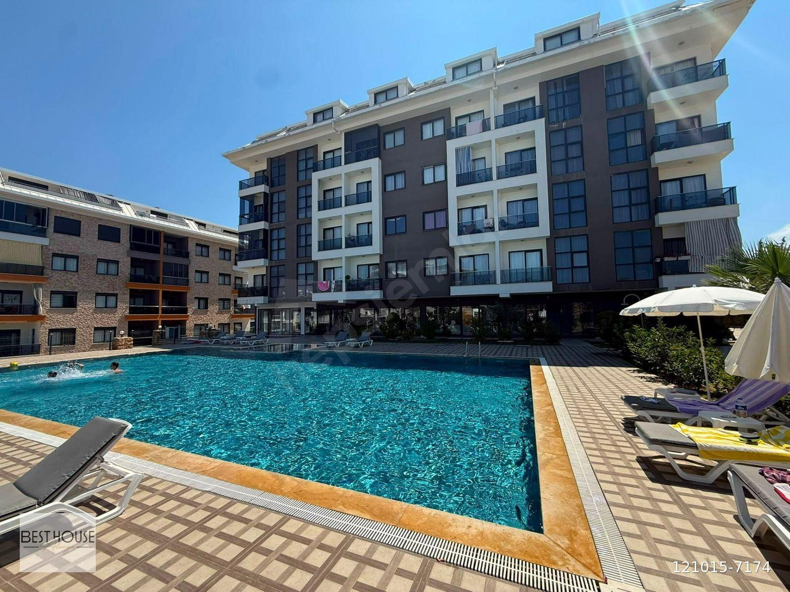 ALANYA OBA MUHTEŞEM LOKASYON MOBİLYALI 3+1 SATILIK PENTHOUSE