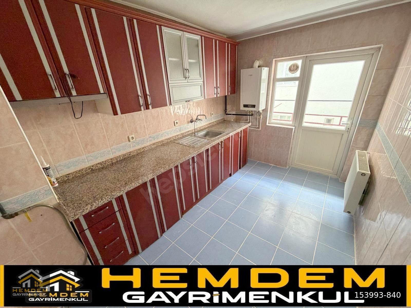 HEMDEM GAYRİMENKUL'DEN 30 AĞUSTOS'TA ARAKATTA GENİŞ FERAH 3+1 SATILIK DAİRE