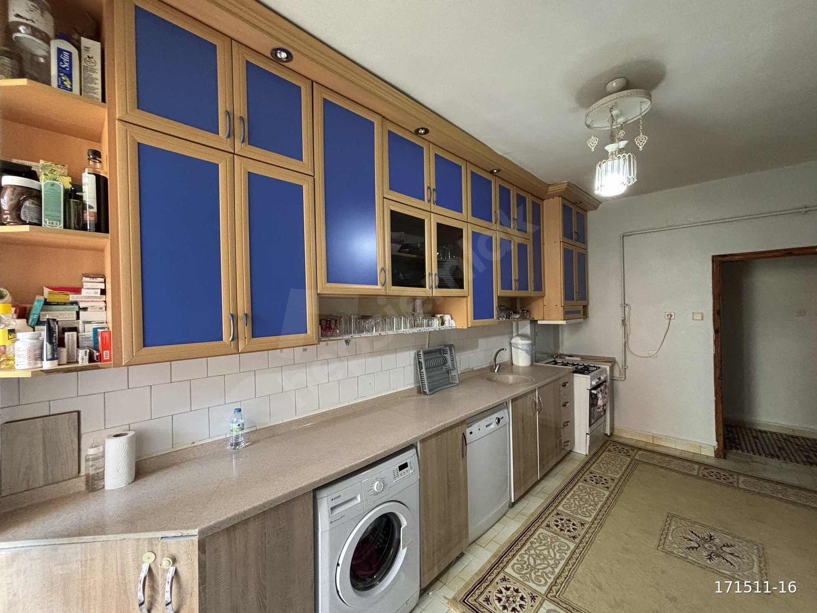KONYA MERKEZDE SARIYAKUP MAH. 3+1 ASANSÖRLÜ ARAKAT DAİRE