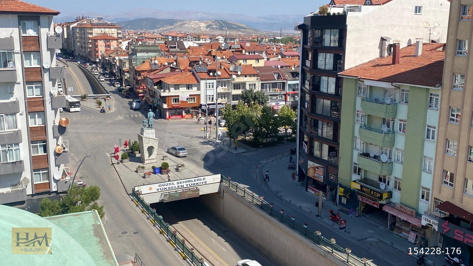ŞEHRİN KALBİNDE ÖZKANLAR KAVŞAĞINDA 2+1 APART KİRALIK
