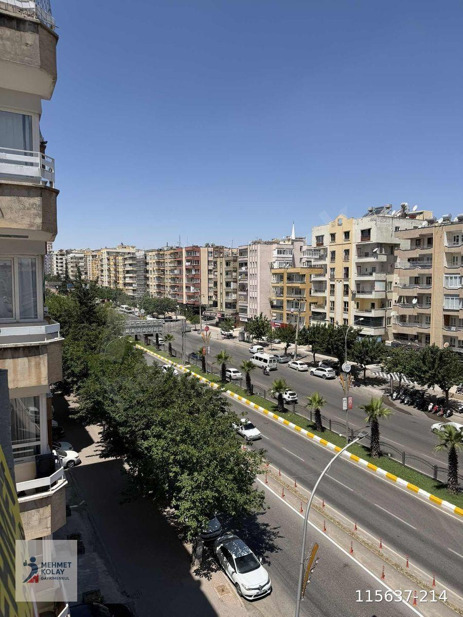 MEHMET KOLAY DAN SATILIK MERKEZİ KONUMDA ARAKAT DAİRE