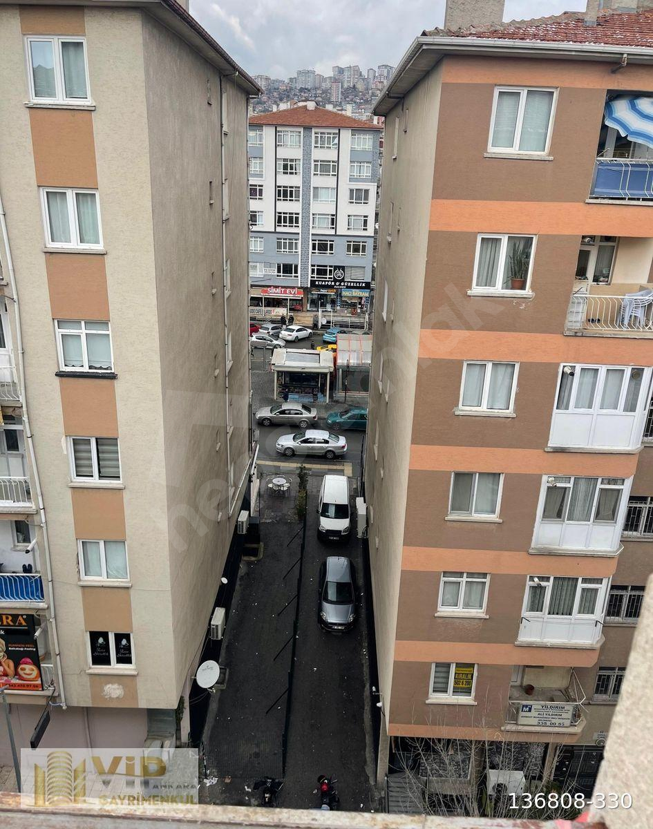 DEMETEVLER MAH. HASTANE METRO DURAĞINA CEPHE SATILIK 3+1 DAİRE