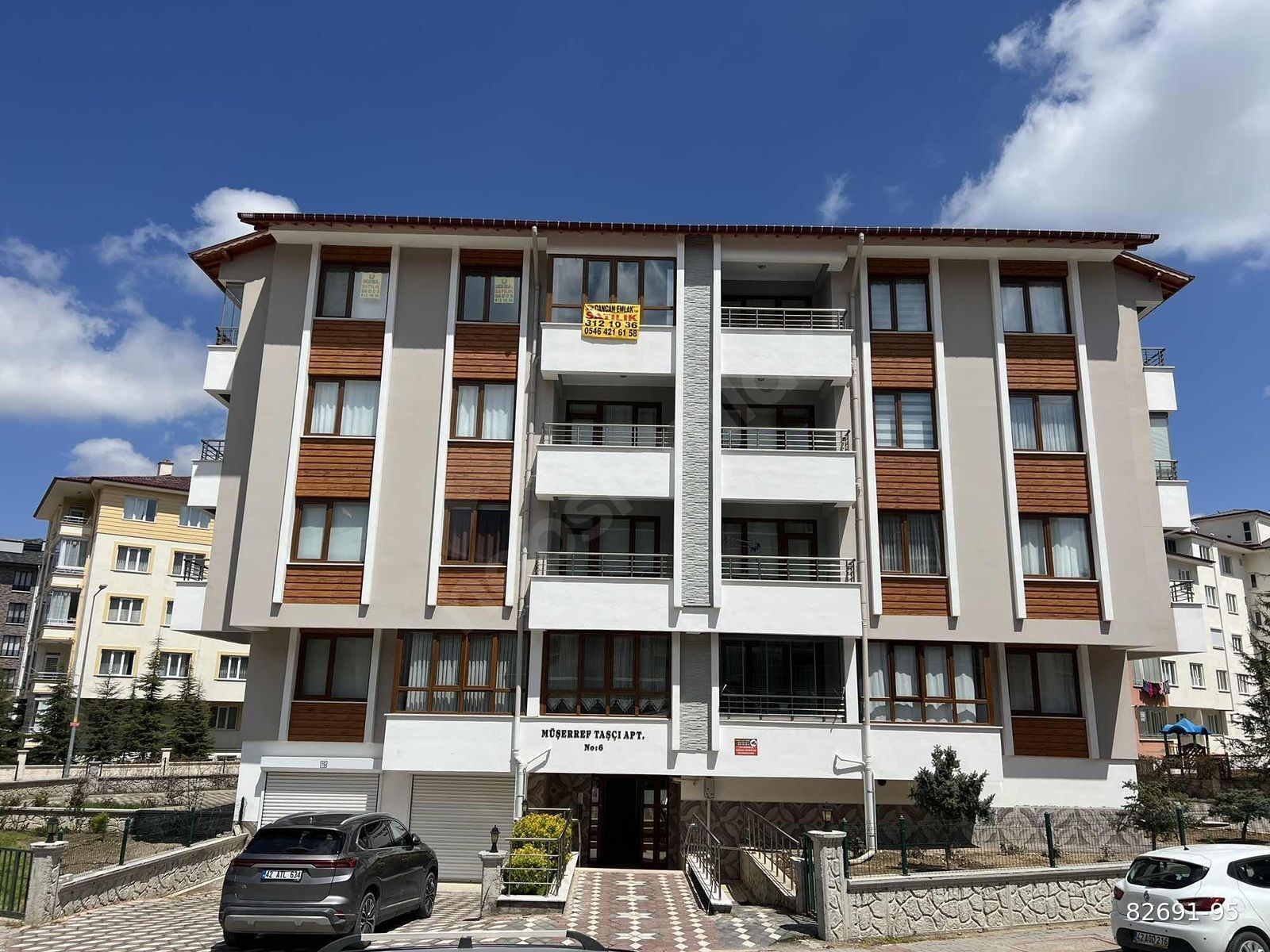 CANCAN'DAN YARENLERDE DAĞ VE PARK MANZARALI GARAJLI LÜX DAİRE