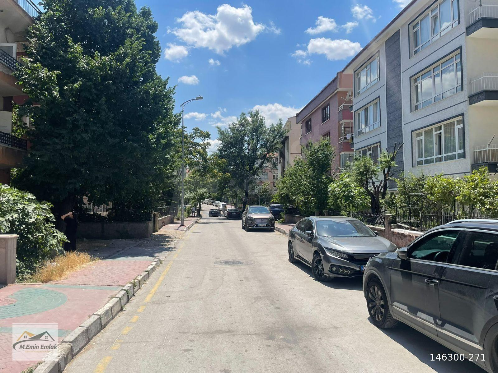 **CEBECİ AKAT SOK.KİRALIK LUX YAPILI 2+1 DAİRE**