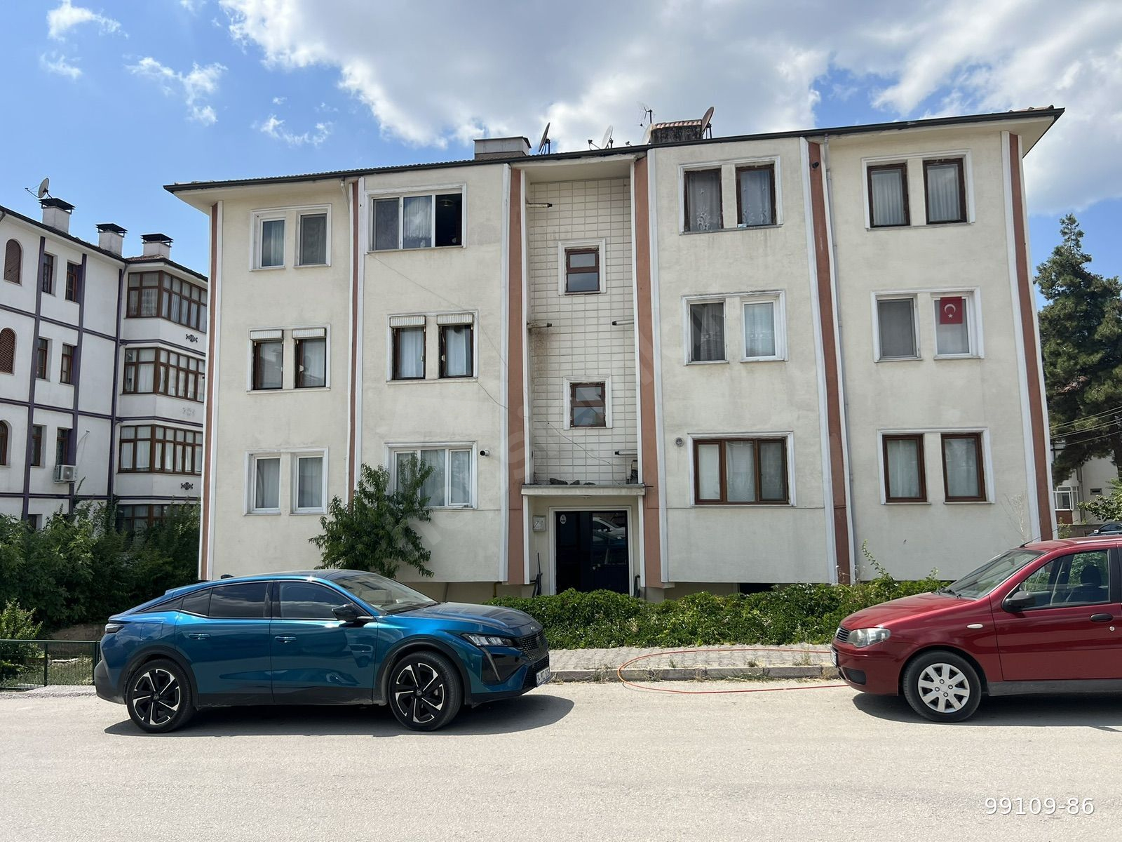 SAFRANBOLU EMEK’TE SATILIK FIRSAT DAİRE