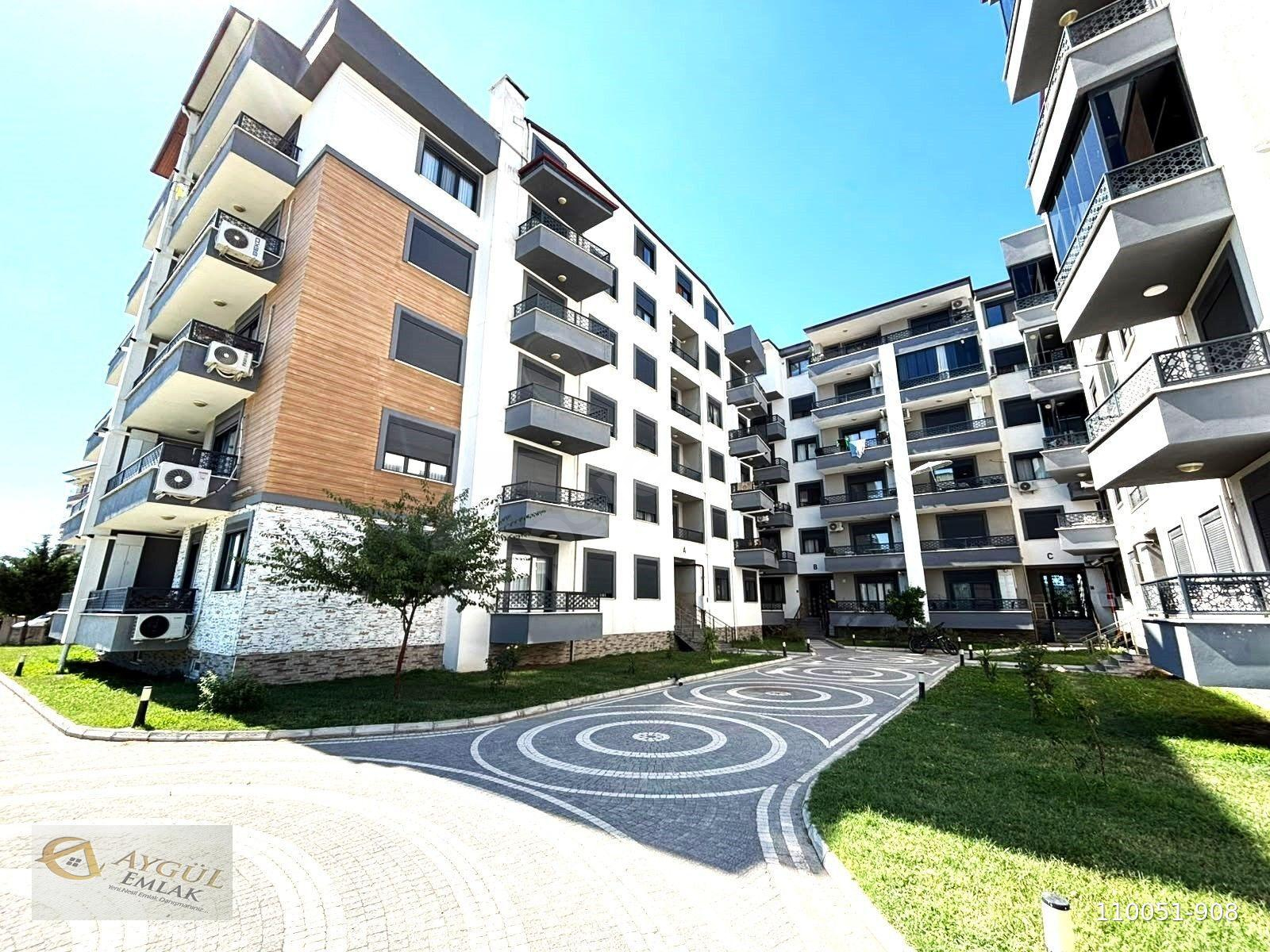 BURHANİYE ÖREN'DE AYGÜL'DEN NEZİH SİTE İÇİ ARA KAT ÖN CEPHE FULL EŞYALI DOĞALGAZLI 1+1 SATILIK DAİRE